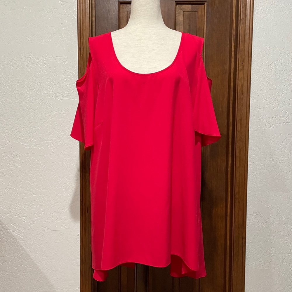 NWOT NYGARD 2x Red Cold Shoulder Tunic